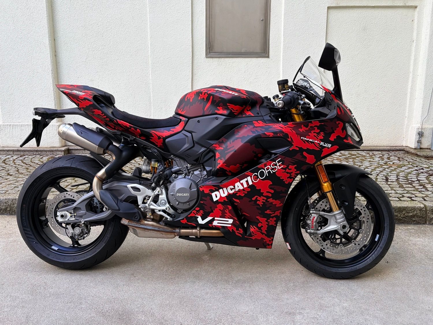 Ducati Panigale V2 FB63