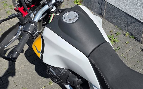 Gebrauchtmotorrad Moto Guzzi V85 TT - Bild 9