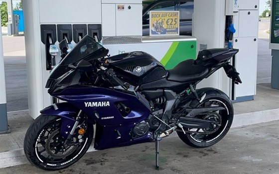 Gebrauchtmotorrad Yamaha R7 35 kW - Bild 1