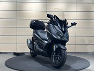 Honda Forza 350