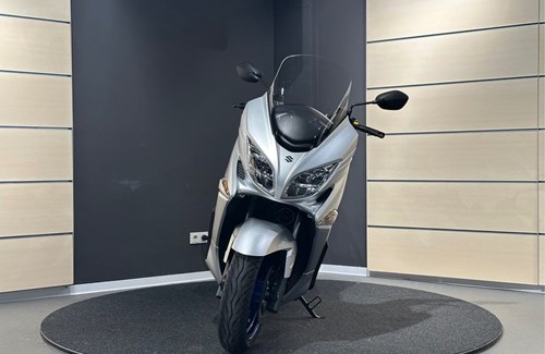 Gebrauchtmotorrad Suzuki Burgman 400