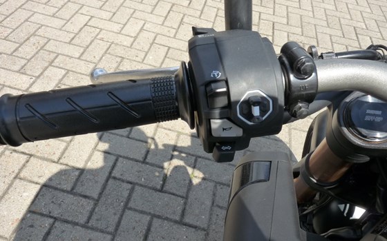 Gebrauchtmotorrad Honda CB650R - Bild 6