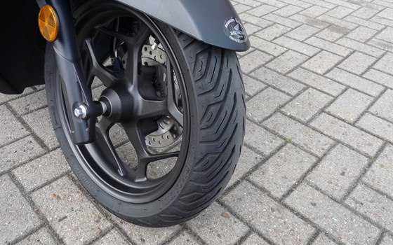 Gebrauchtmotorrad Honda PCX125 - Bild 11