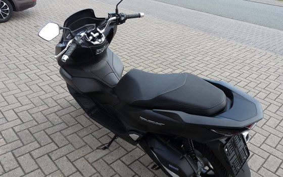 Gebrauchtmotorrad Honda PCX125 - Bild 4