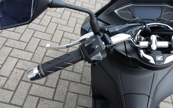Gebrauchtmotorrad Honda PCX125 - Bild 6