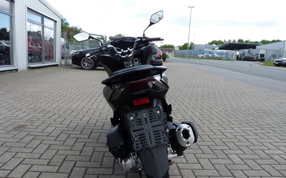 Gebrauchtmotorrad Honda PCX125 - Bild 8