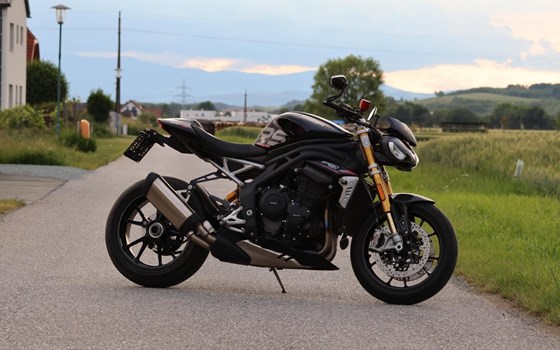 Gebrauchtmotorrad Triumph Speed Triple 1200 RS - Bild 4