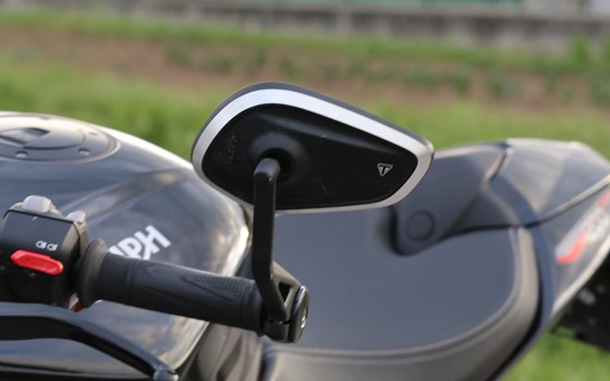 Gebrauchtmotorrad Triumph Speed Triple 1200 RS - Bild 7