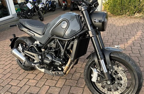 Neumotorrad Benelli Leoncino 500