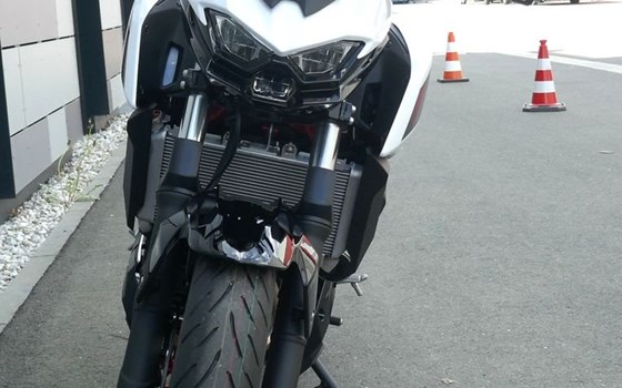Neufahrzeug Kawasaki Z 500 SE - Bild 5