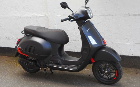 Neufahrzeug Vespa GTS Super Sport - Bild 4