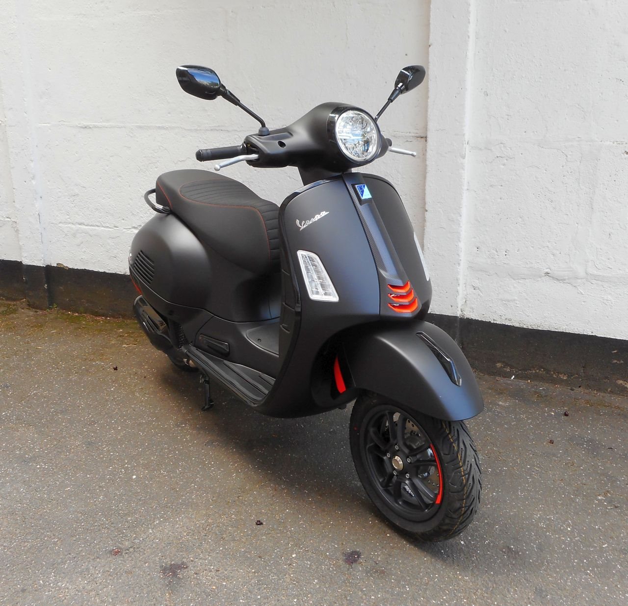 Vespa GTS Super Sport