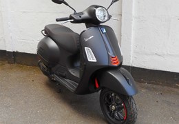 Neumotorrad Vespa GTS Super Sport