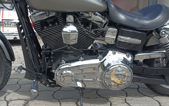 Gebrauchtmotorrad Harley-Davidson Dyna Super Glide Custom FXDC - Bild 9