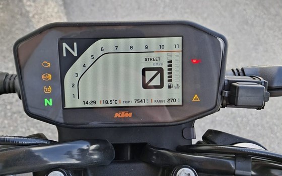 Gebrauchtmotorrad KTM 790 Duke - Bild 6