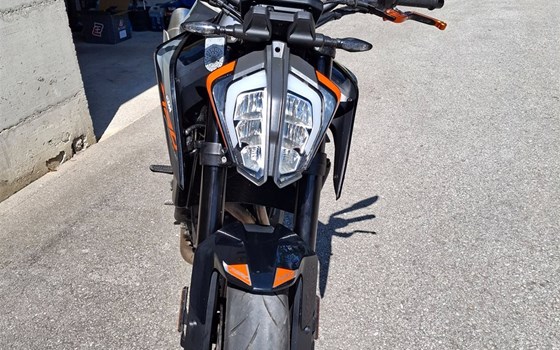 Gebrauchtmotorrad KTM 790 Duke - Bild 8