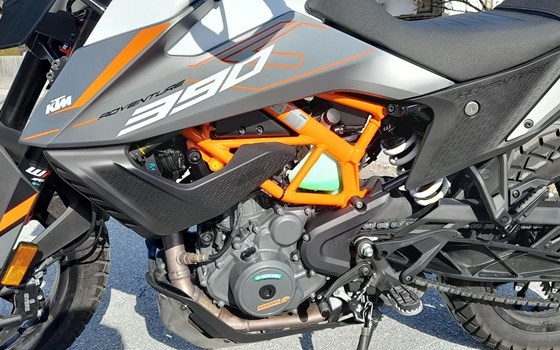 Gebrauchtmotorrad KTM 390 Adventure - Bild 3
