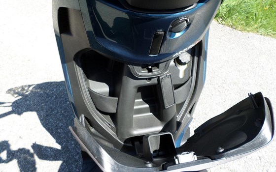 Gebrauchtmotorrad Piaggio Beverly 400 hpe - Bild 12