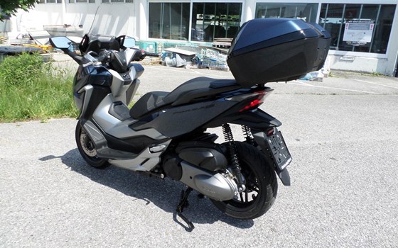 Gebrauchtmotorrad Honda Forza 300 - Bild 6