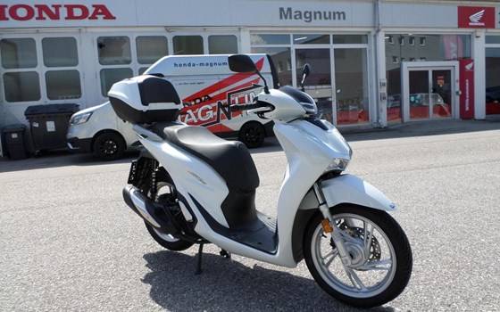 Gebrauchtmotorrad Honda SH125i - Bild 1