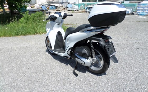 Gebrauchtmotorrad Honda SH125i - Bild 6