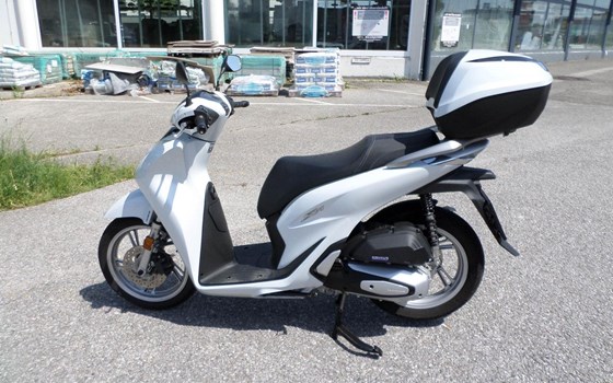Gebrauchtmotorrad Honda SH125i - Bild 7