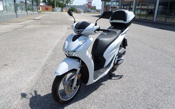 Gebrauchtmotorrad Honda SH125i - Bild 8