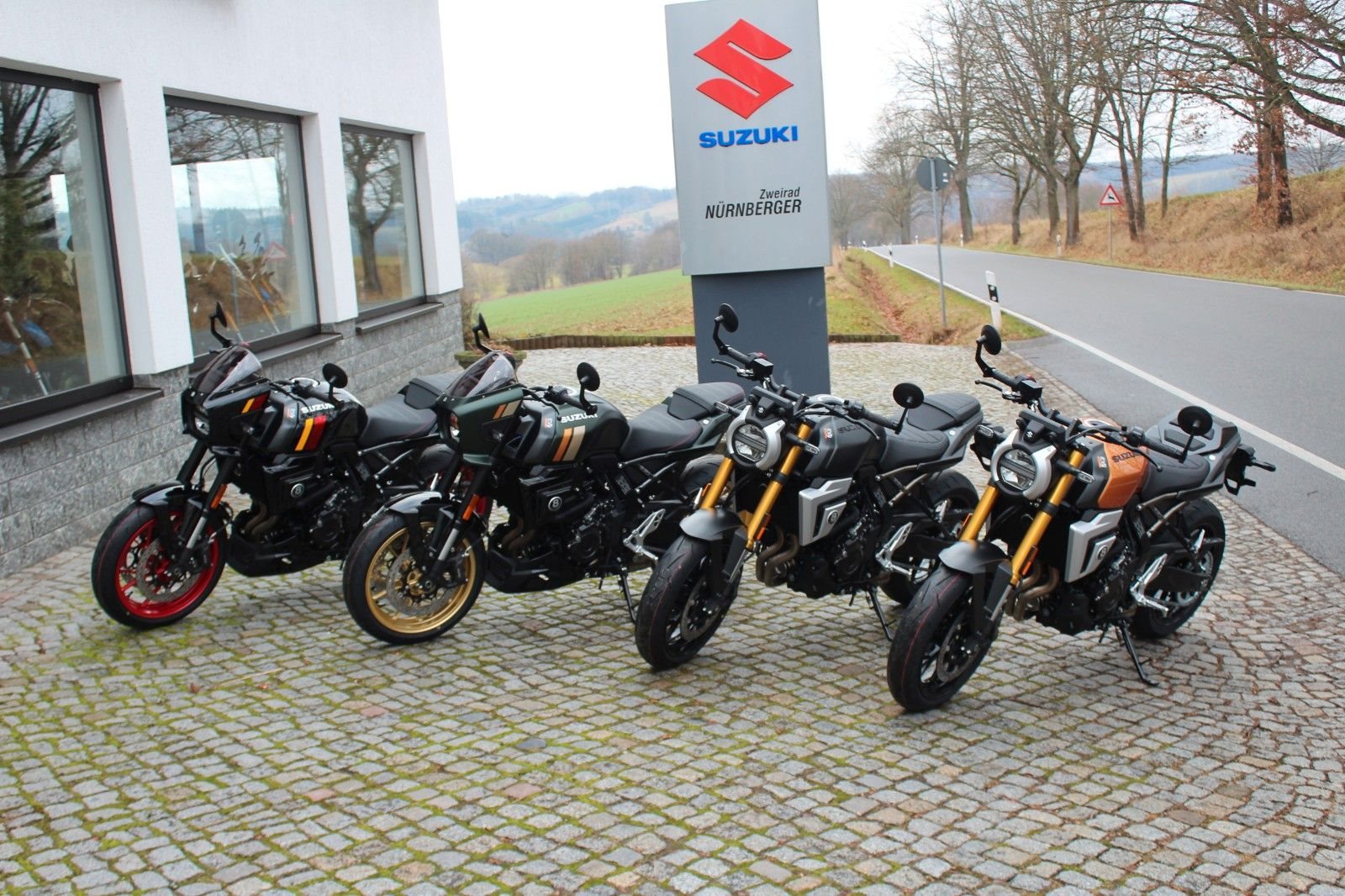 Suzuki GSX-8T