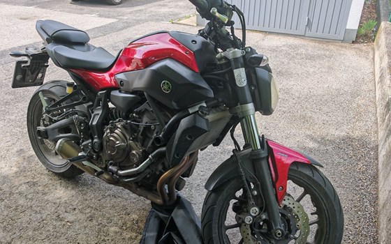 Gebrauchtmotorrad Yamaha MT-07 - Bild 1