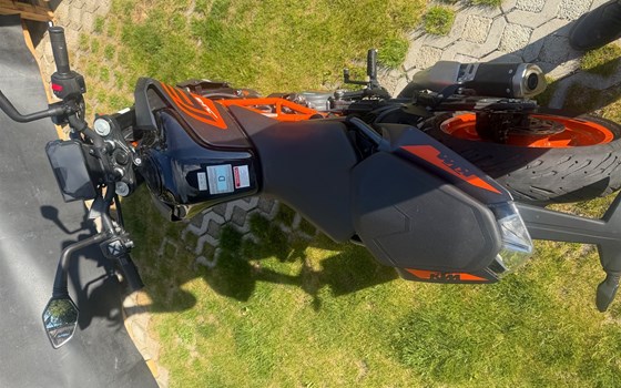 Gebrauchtmotorrad KTM 125 Duke - Bild 3