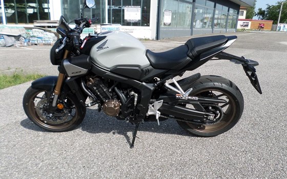 Gebrauchtmotorrad Honda CB650R E-Clutch - Bild 7