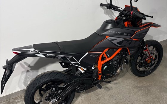 Neufahrzeug KTM 125 SMC R - Bild 5