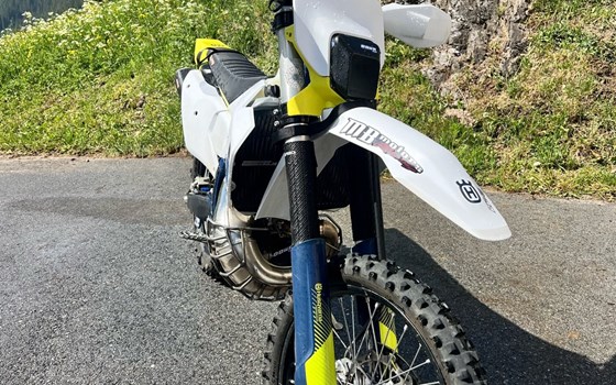 Gebrauchtmotorrad Husqvarna TE 300 - Bild 1