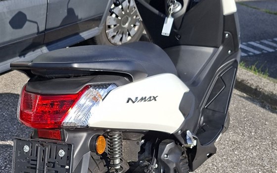 Gebrauchtmotorrad Yamaha NMAX 125 - Bild 3