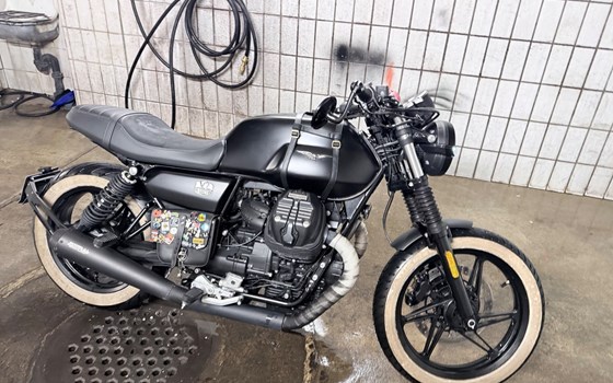 Motorrad Occasion Moto Guzzi V7 Stone - Bild 2