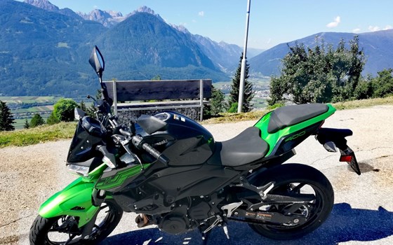 Gebrauchtmotorrad Kawasaki Z 400 - Bild 1