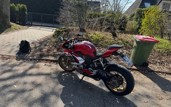 Gebrauchtmotorrad Ducati Panigale V4 S - Bild 9