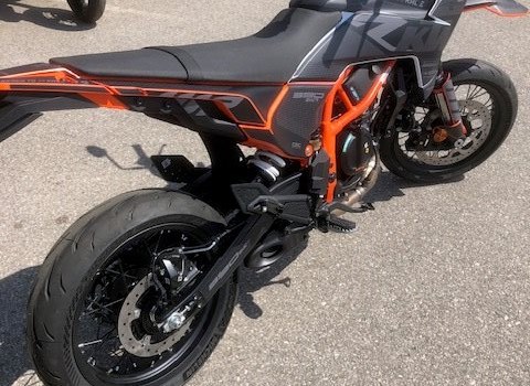 Gebrauchtmotorrad KTM 390 SMC R - Bild 2
