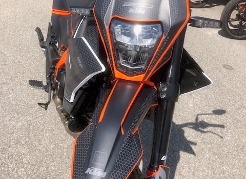 Gebrauchtmotorrad KTM 390 SMC R - Bild 4