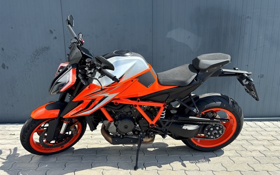 Gebrauchtmotorrad KTM 1290 Super Duke R - Bild 1