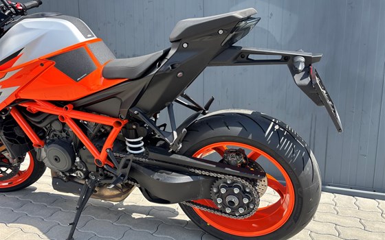 Gebrauchtmotorrad KTM 1290 Super Duke R - Bild 2
