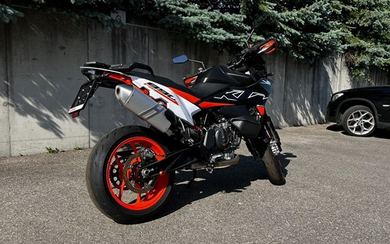 Gebrauchtmotorrad KTM 890 SMT - Bild 6