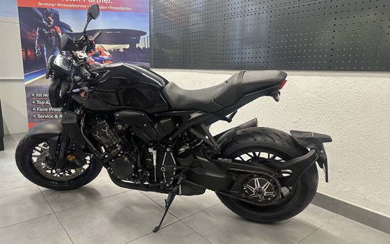 Motorrad Occasion Honda CB1000R Black Edition - Bild 12