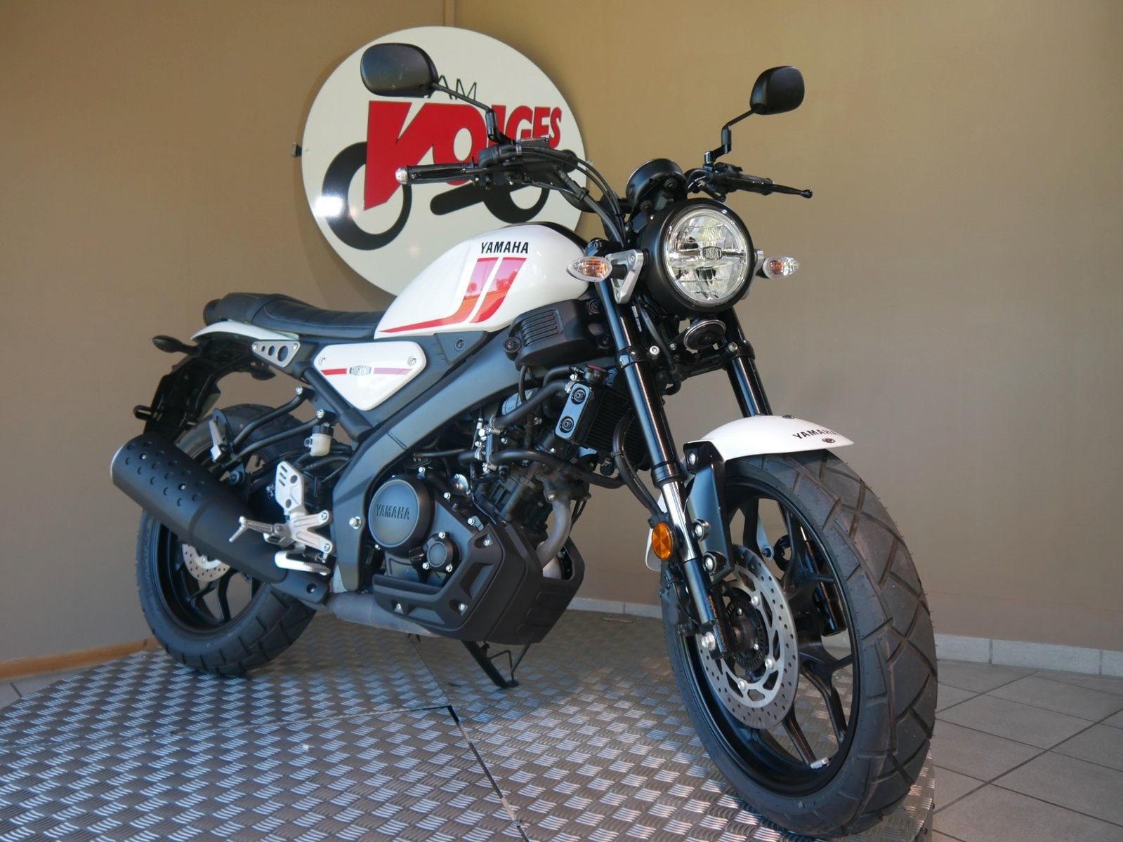 Yamaha XSR125
