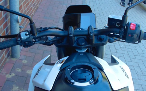 Gebrauchtmotorrad Suzuki GSX-8S - Bild 11