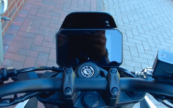 Gebrauchtmotorrad Suzuki GSX-8S - Bild 12