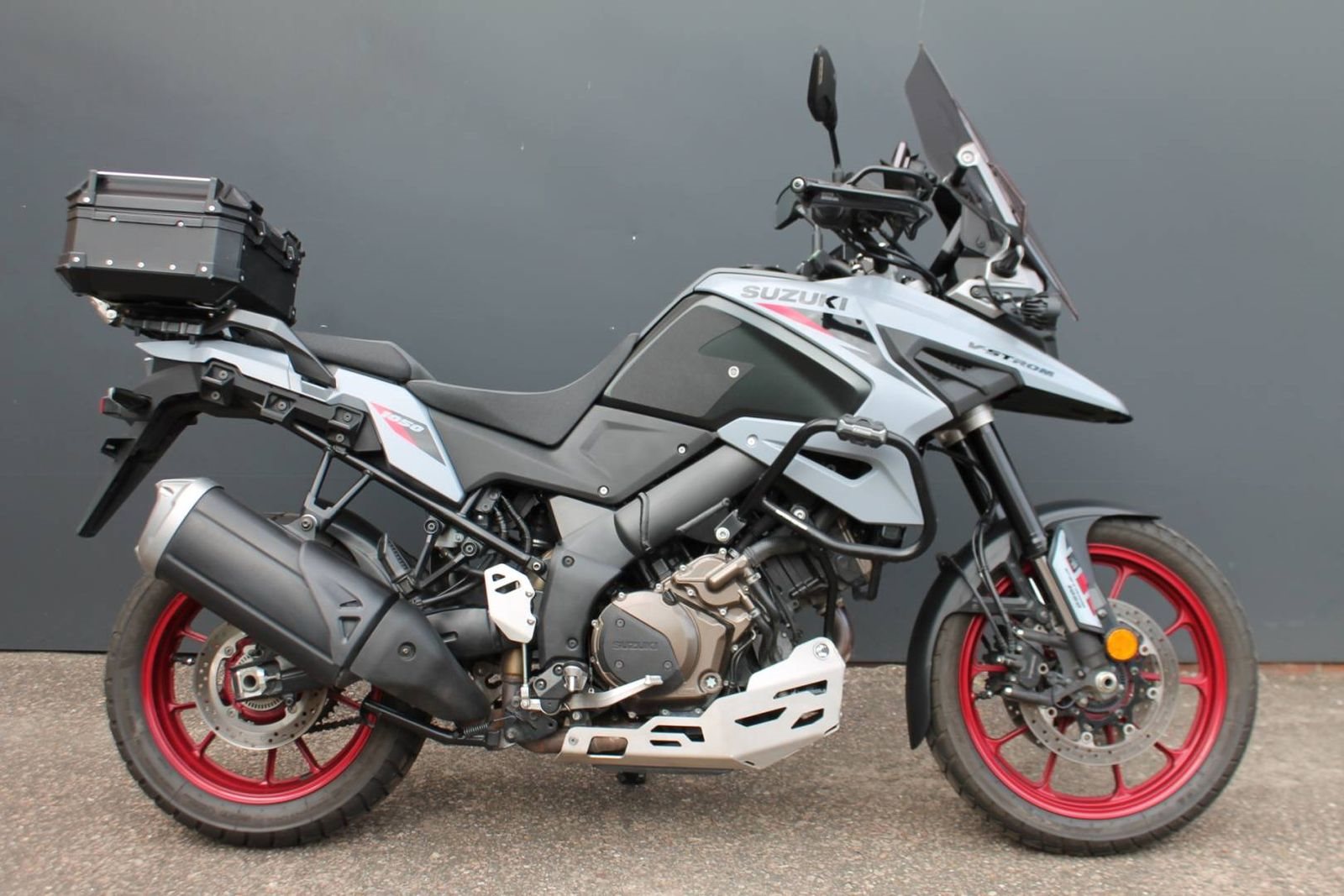 Suzuki V-Strom 1050