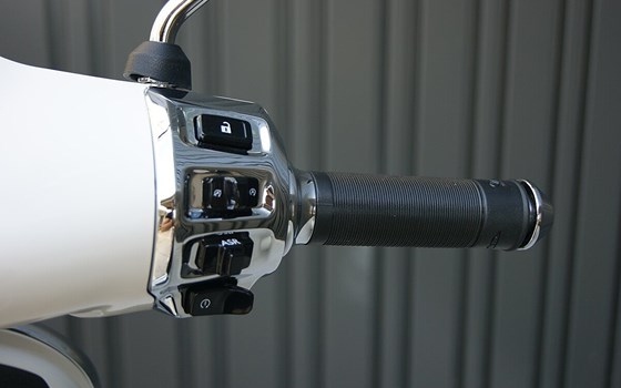 Neufahrzeug Vespa GTS 125ie Super Tech - Bild 10