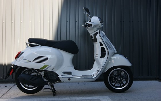 Neufahrzeug Vespa GTS 125ie Super Tech - Bild 2