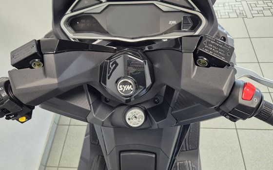 Neufahrzeug Sym Cruisym 125 - Bild 10